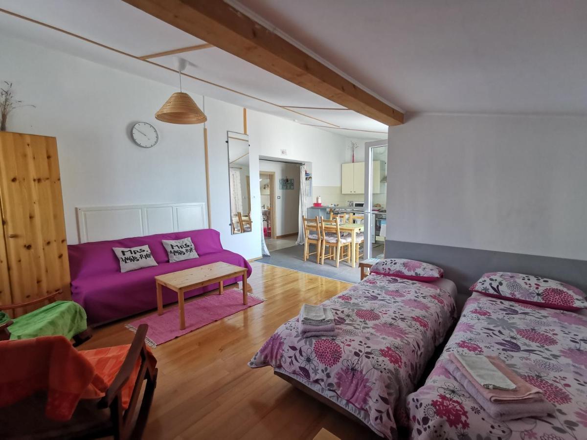 Anita Studio Apartment With Terrace غييكا المظهر الخارجي الصورة